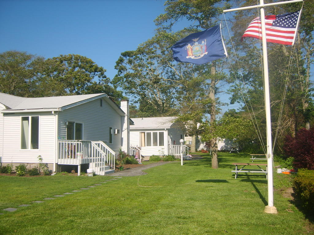 The Drake Hampton Bays