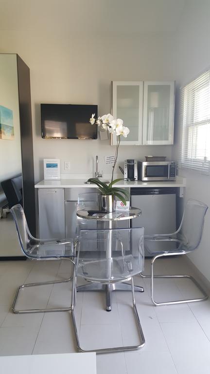 The Drake 2* Hampton Bays