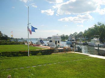The Drake Hampton Bays