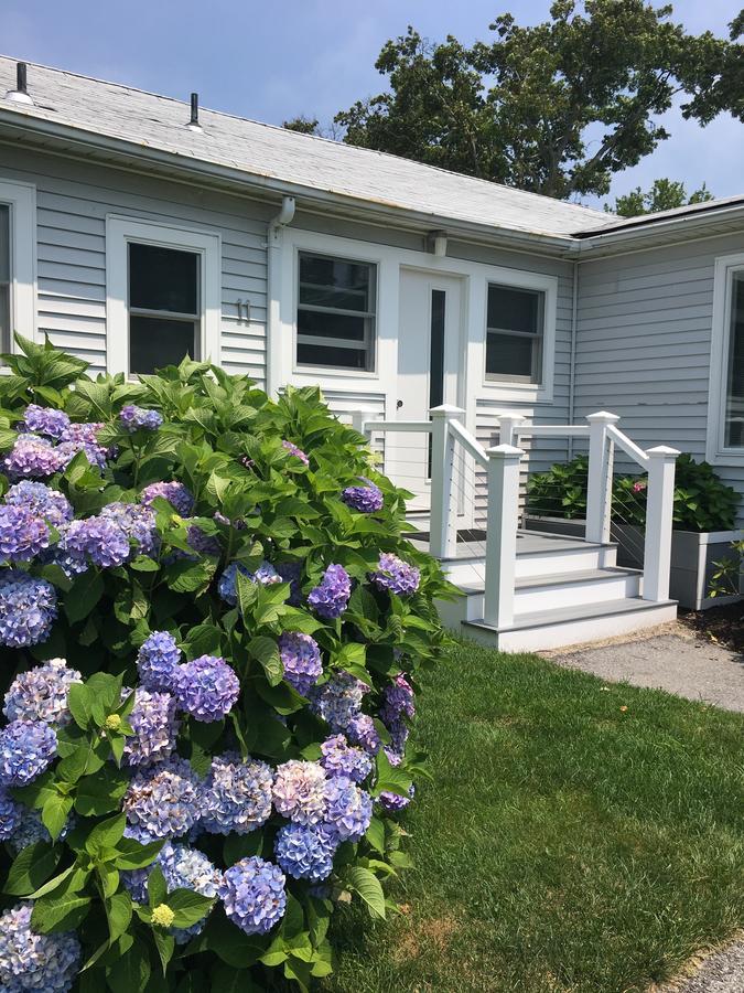 The Drake Hampton Bays