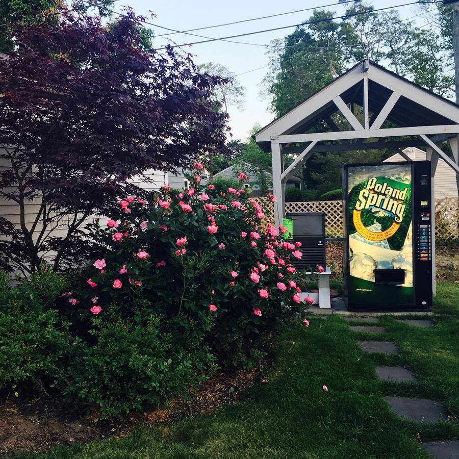 The Drake Motel Hampton Bays