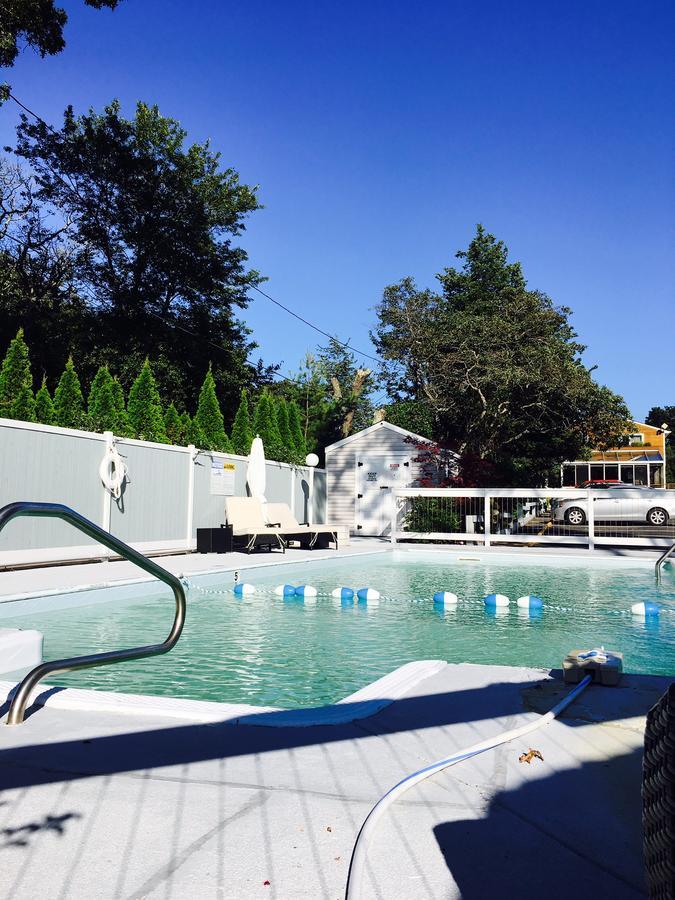 The Drake Motel