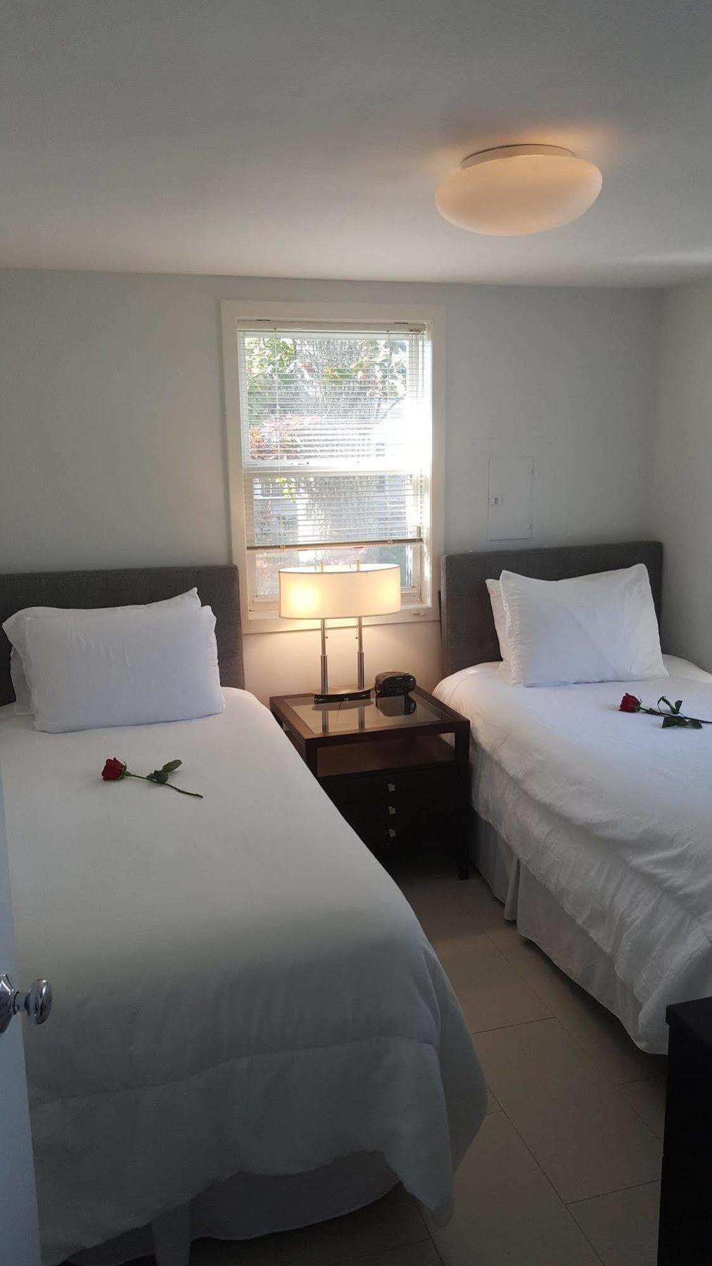 The Drake 2* Hampton Bays