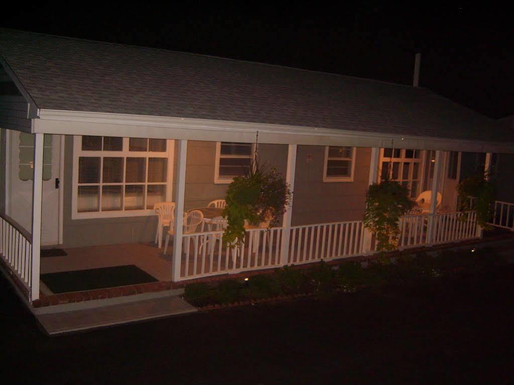 The Drake Motel Hampton Bays